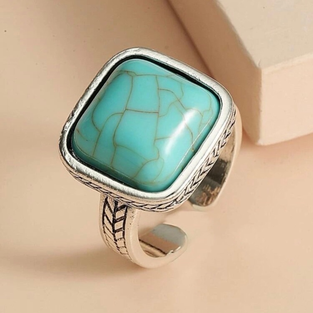 LAST ONE: Women’s turquoise cute square ring - Picture 2 of 3
